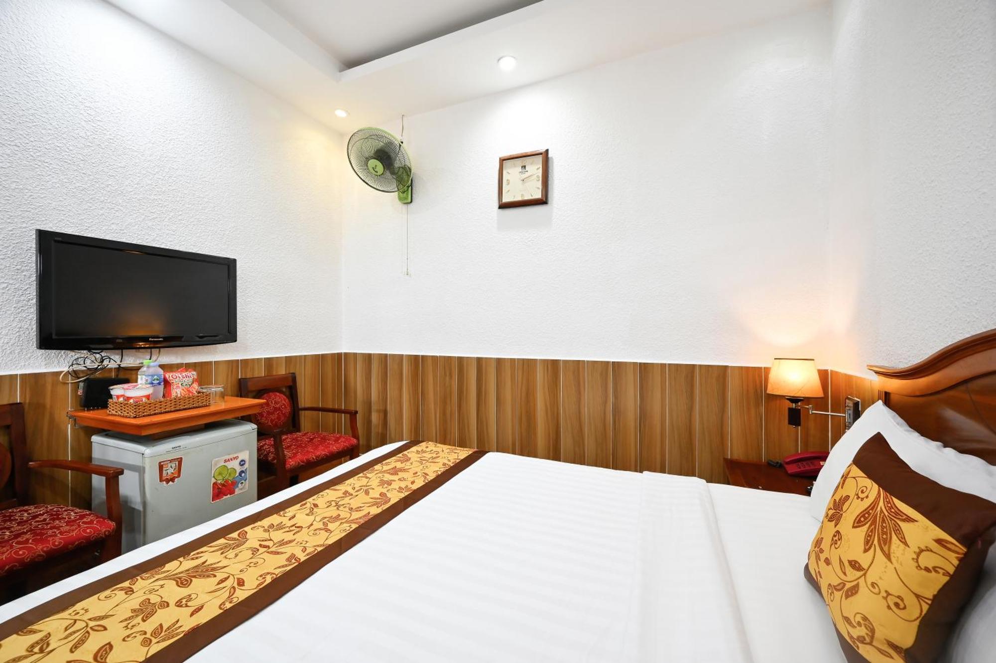 Queen Saigon Airport Hotel Ho Chi Minh City